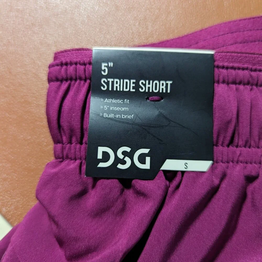 DSG Athletic Fit 5” Inseam Mens Stride Run Shorts Built In Brief Size Small NEW